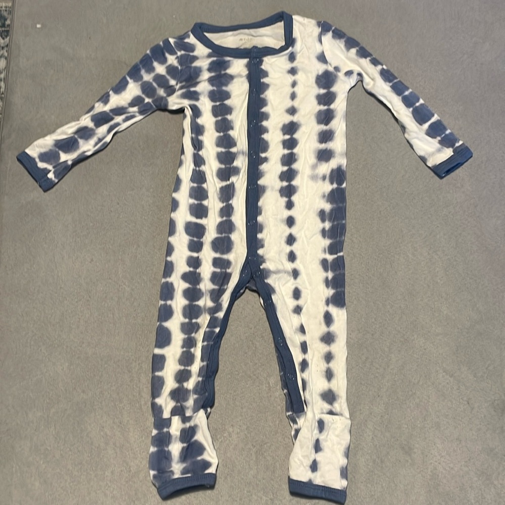 Kyte BABY snap romper in steel riptide, 6-12 months
